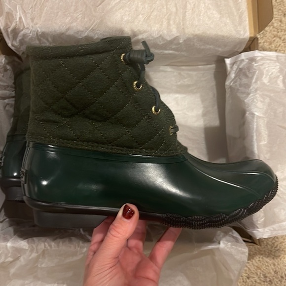 (NWT) Saltwater Women’s Wool Green Quilted Waterproof Boot - Picture 11 of 15